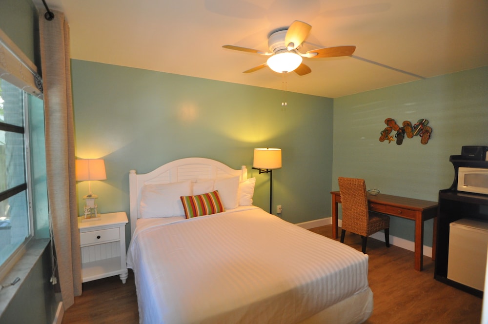 Lido Islander Inn And Suites 24/56