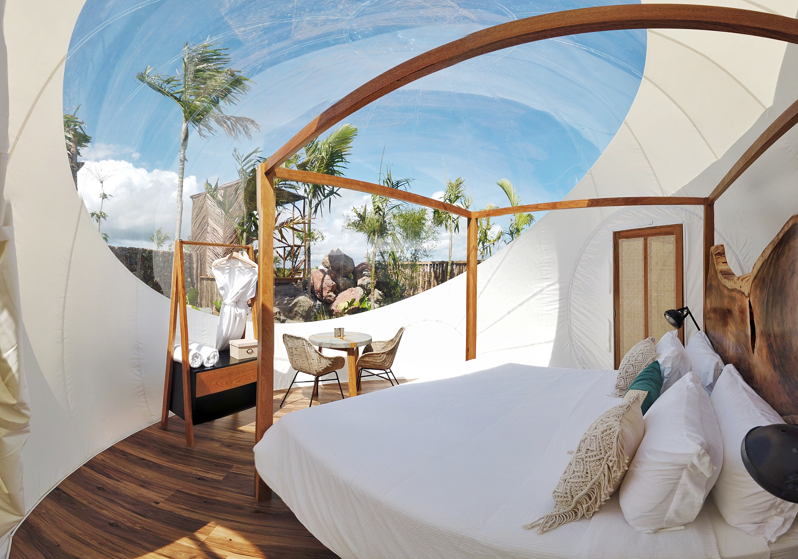 Unique, Double Bed