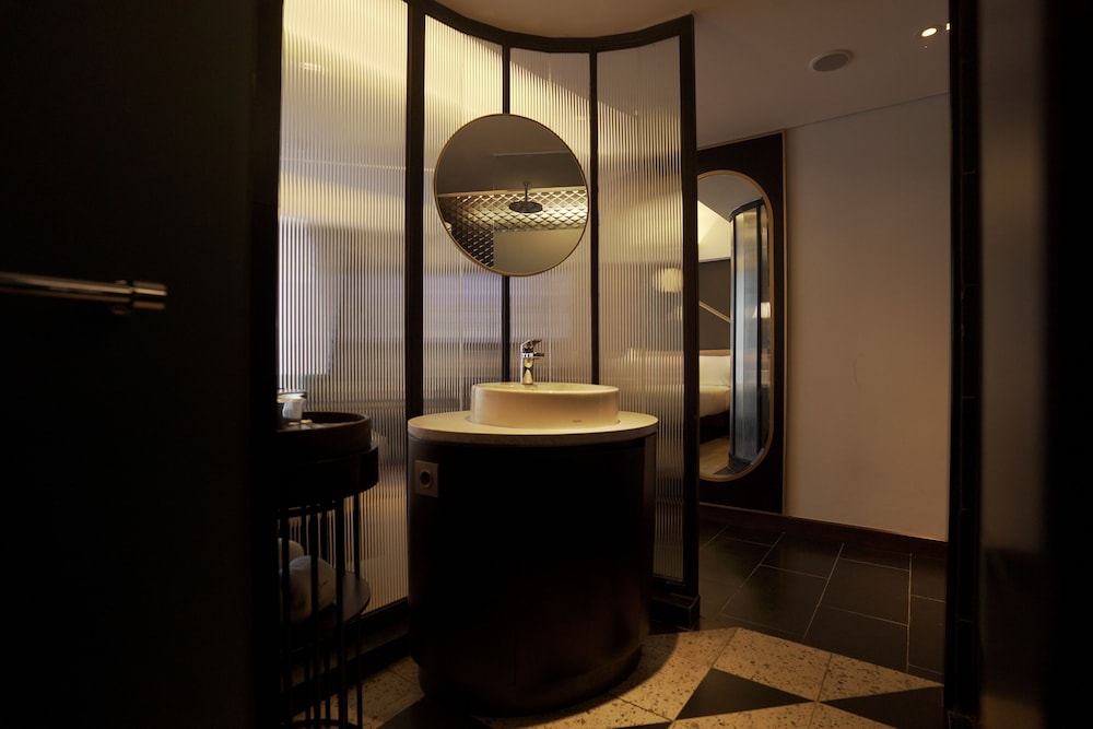Awann Sewu Boutique Hotel and Suite 46/59
