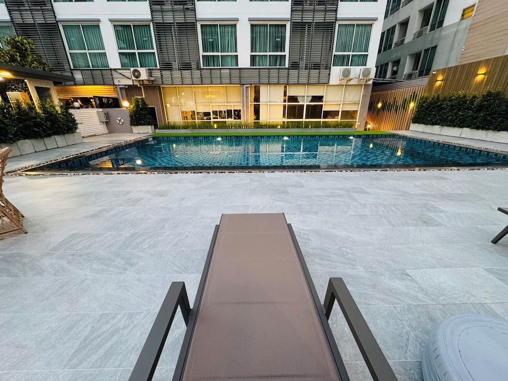 Three Seasons Place 5/50