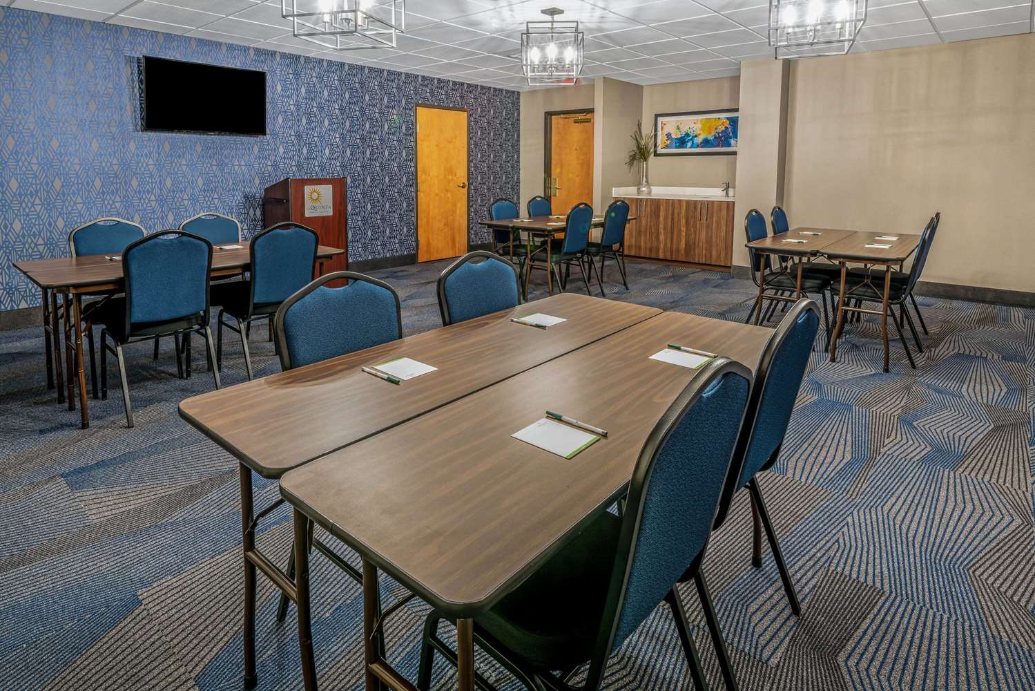 La Quinta Inn & Suites by Wyndham Kennewick 54/63