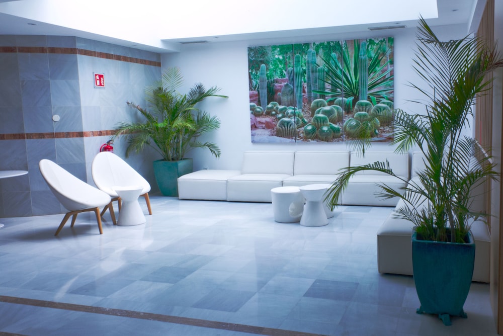 R2 Buganvilla Hotel and Spa 13/33