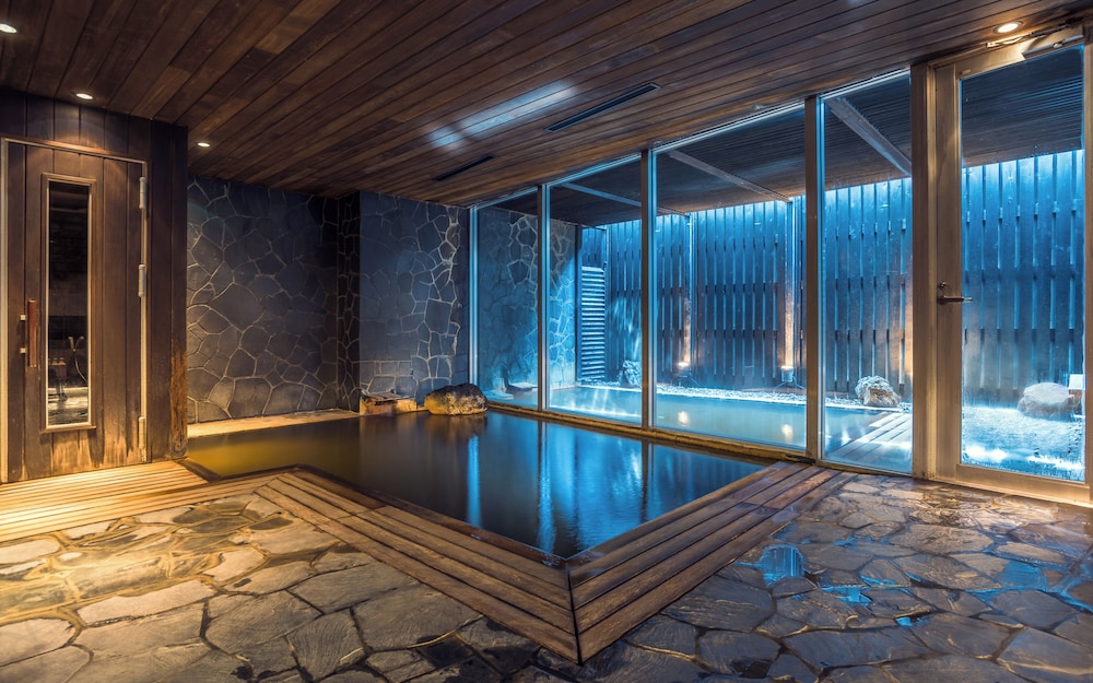 The Vale Niseko 20/50