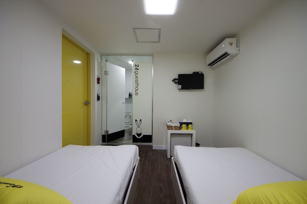 24 Guesthouse Myeongdong Town 12/55