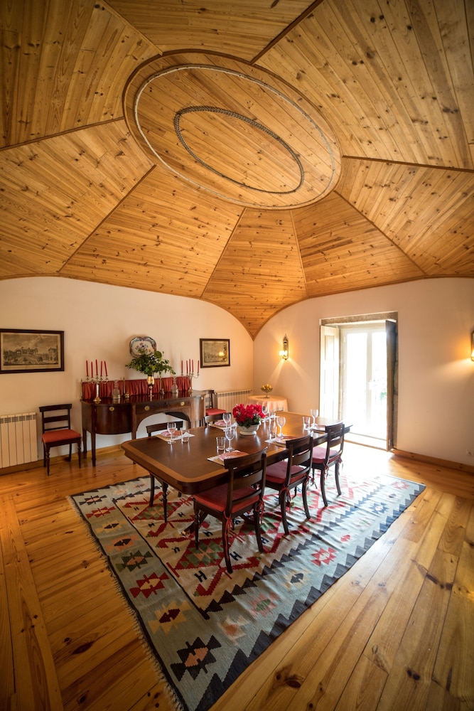 CASA DE VILARINHO DE SAO ROMAO 23/28