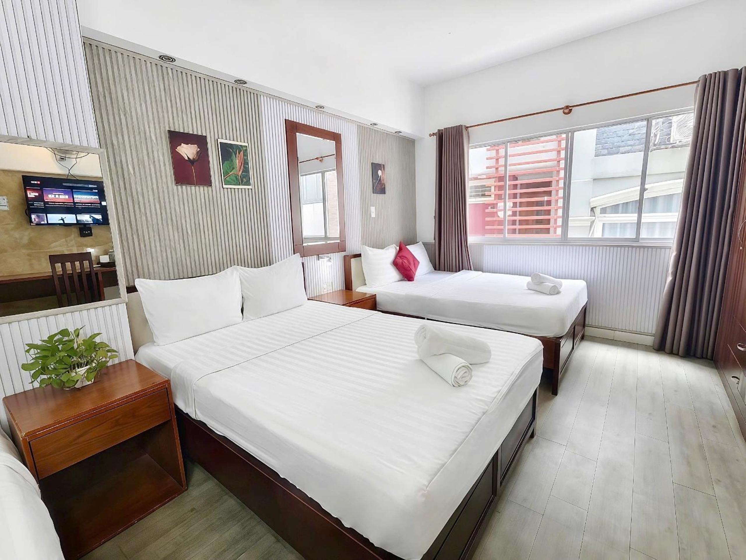 Superior, Family, Twin Beds, 2 Queen Beds, Ailen Garden Hotel 6/10