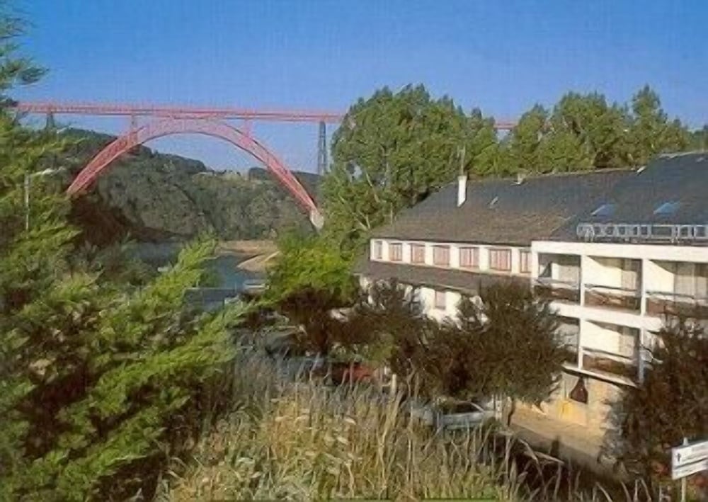 Garabit Hotel 27/29