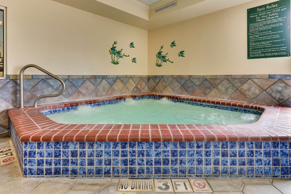 swimming pool spa