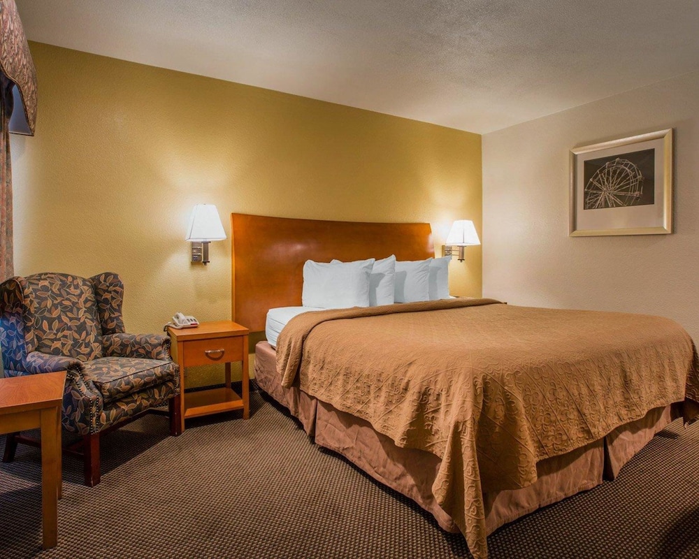 Quality Inn Santa Cruz Downtown Area 22/42