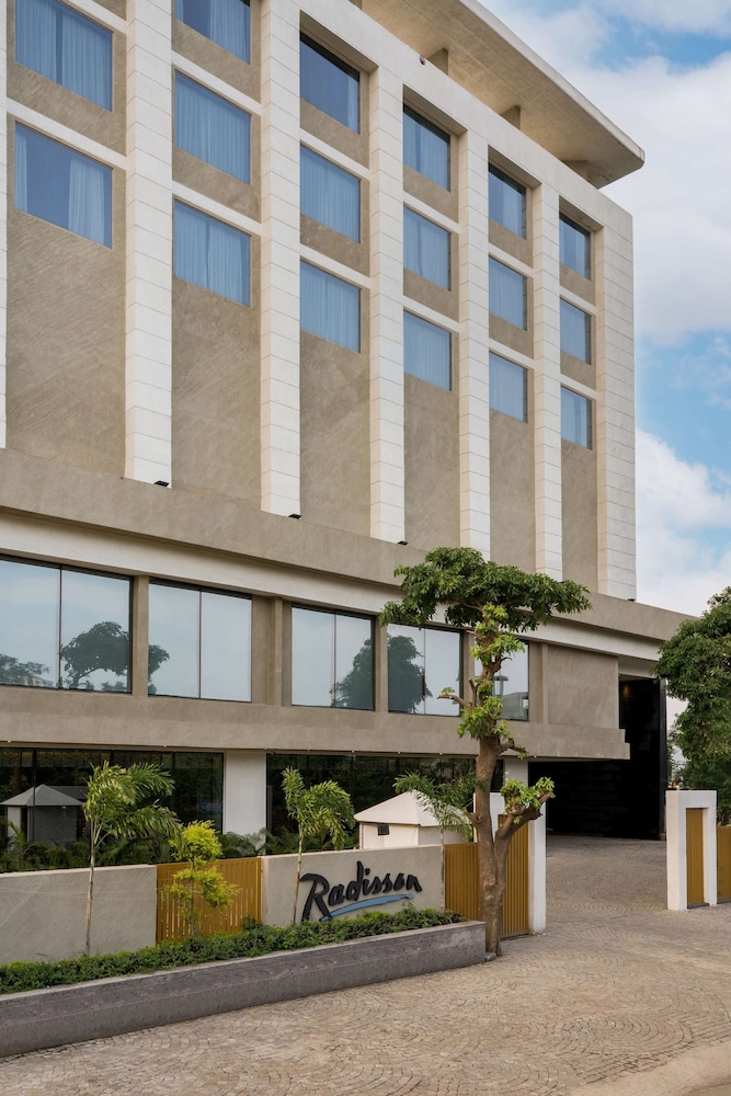 Radisson Bhopal 61/64