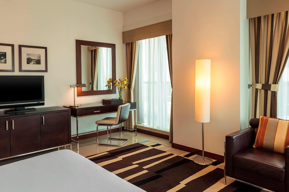 Four Points by Sheraton Sheikh Zayed Road 32/46