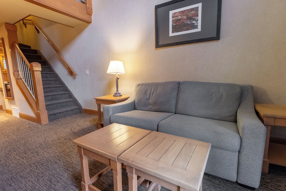 Hidden Ridge Resort 52/73