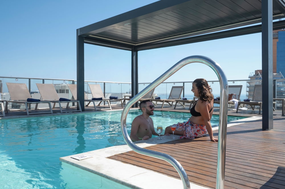 Mercure St. Julian s Malta 34/69