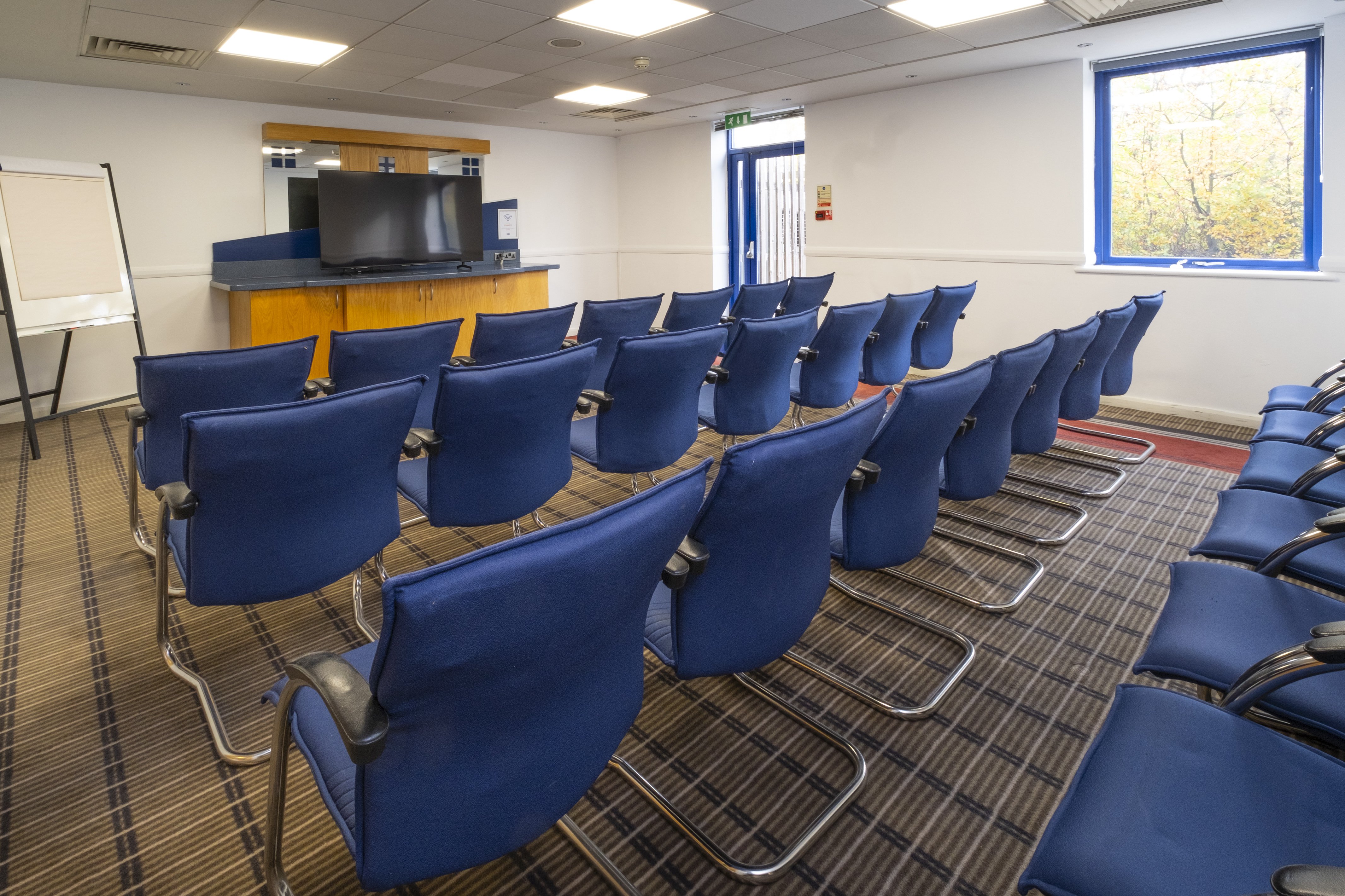 Holiday Inn Express Droitwich Spa 25/45