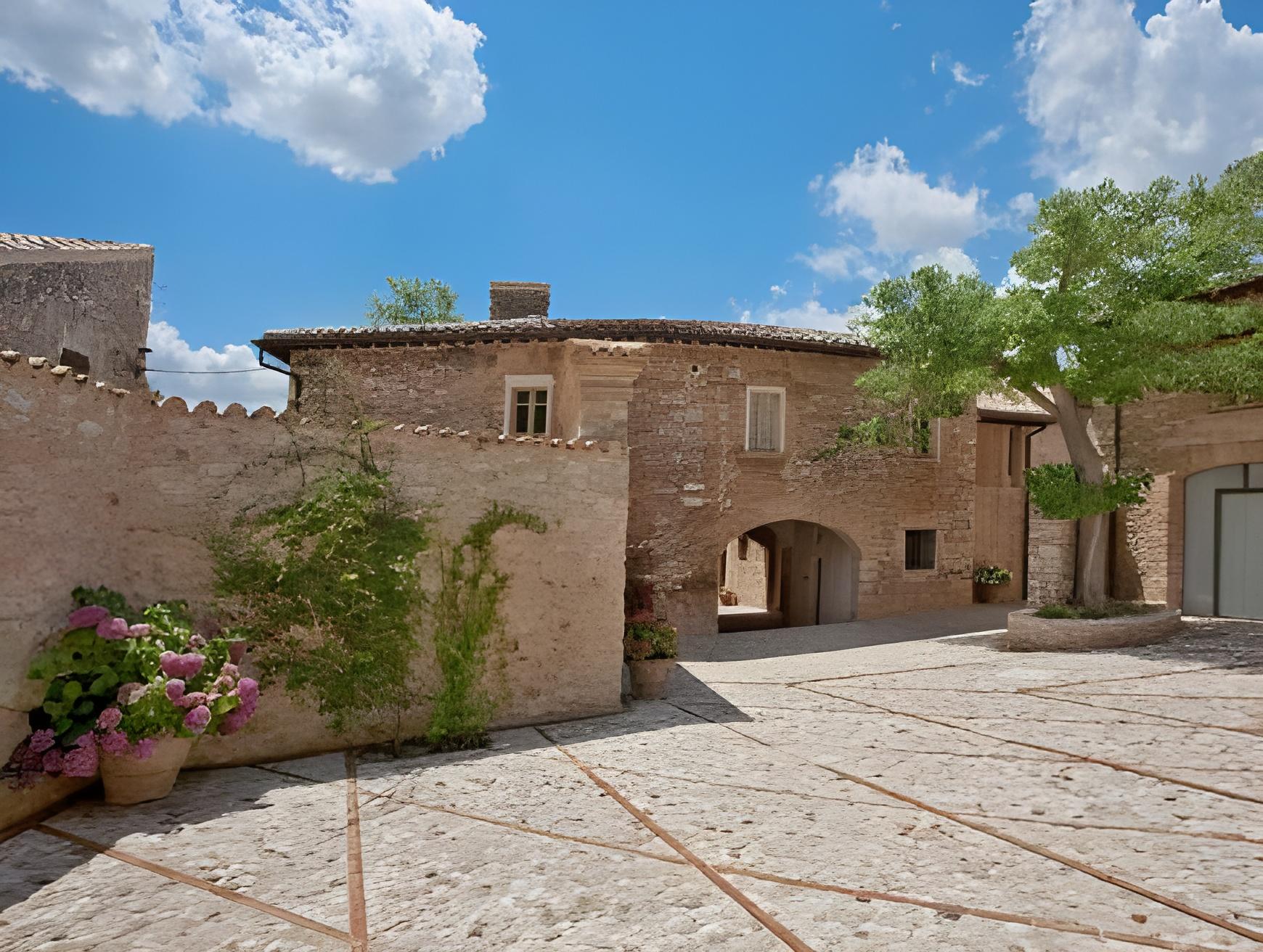 BORGO DELLA MARMOTTA 15/19