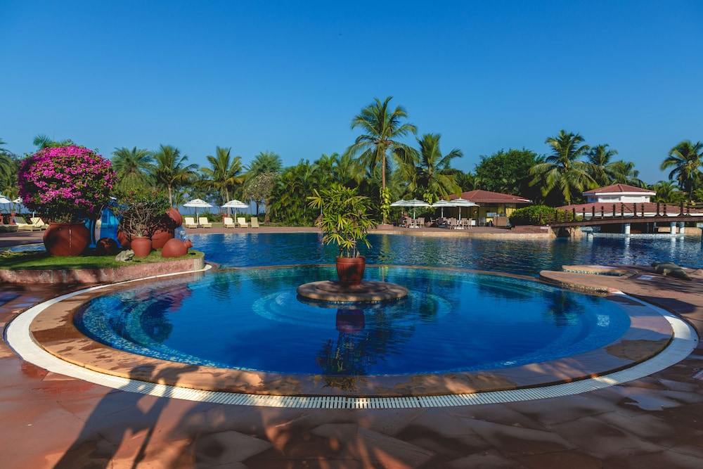 The Lalit Golf And Spa Resort Goa 42/50
