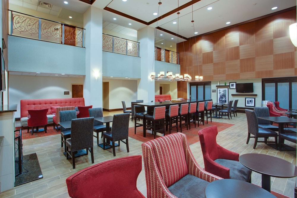 Hampton Inn Garden City Long Island, NY 29/32
