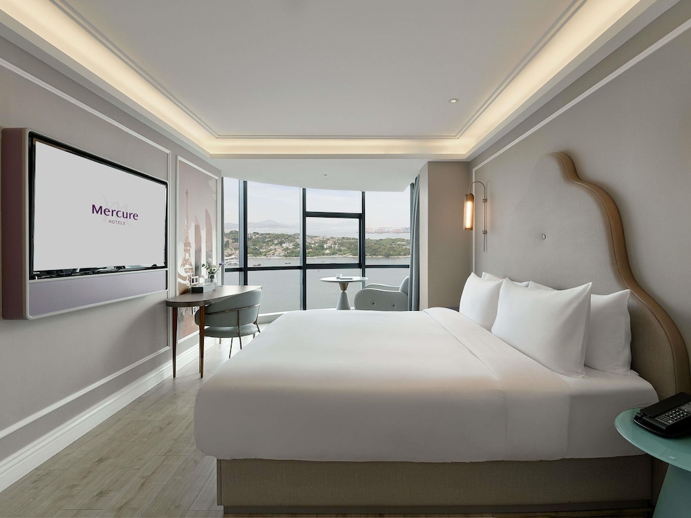 Mercure Xiamen On the Bund 24/58