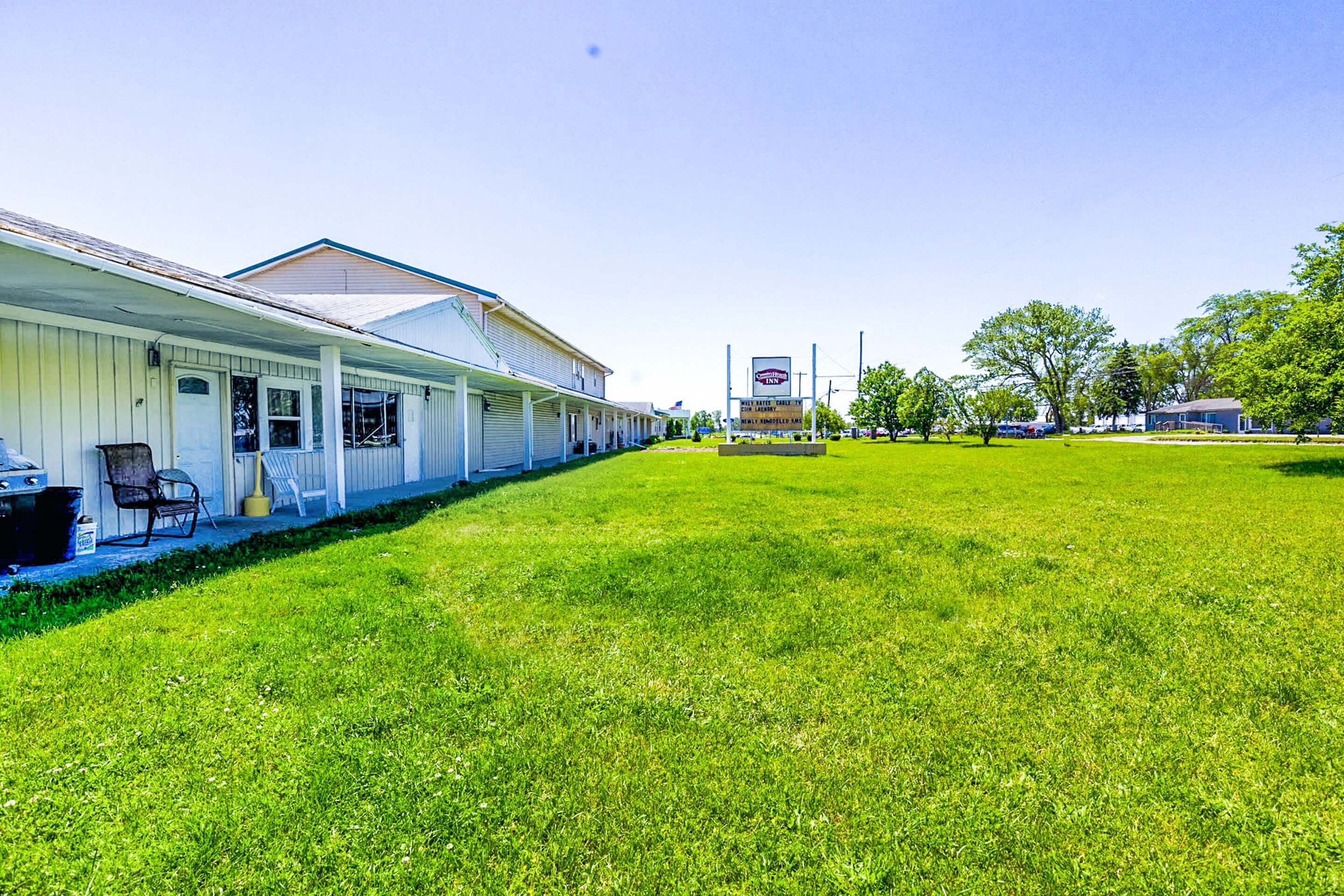 Country Hearth Inn and Suites By OYO Sturgis 31/35