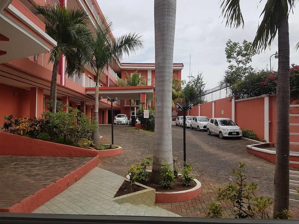 RDG Hotel 55/60