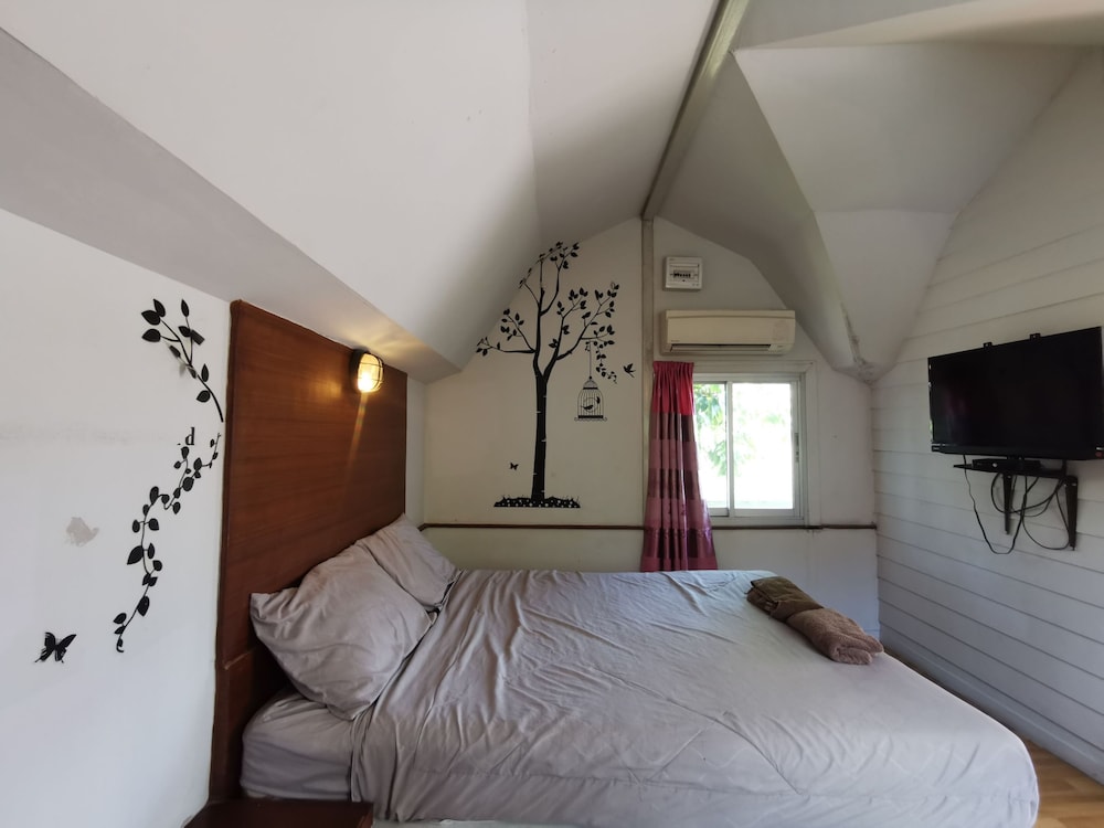 SUPERIOR, BUNGALOW, DOUBLE BED