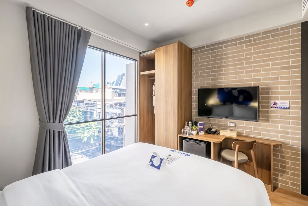 KOKOTEL BANGKOK SURAWONG 40/55