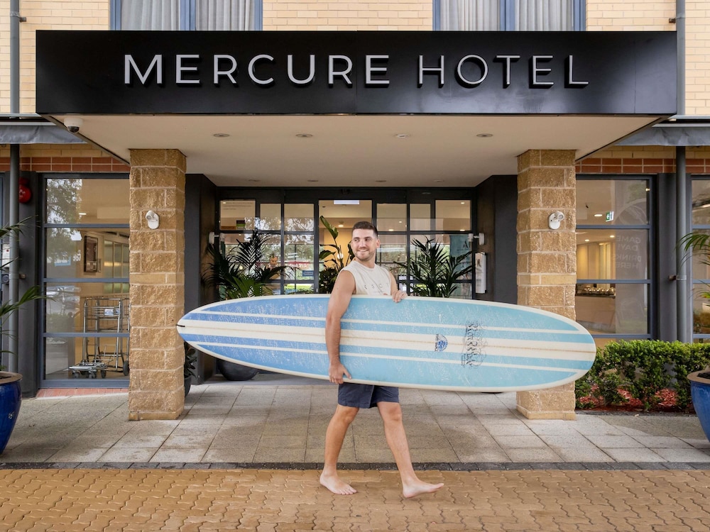 Mercure Sydney Manly Warringah 48/73