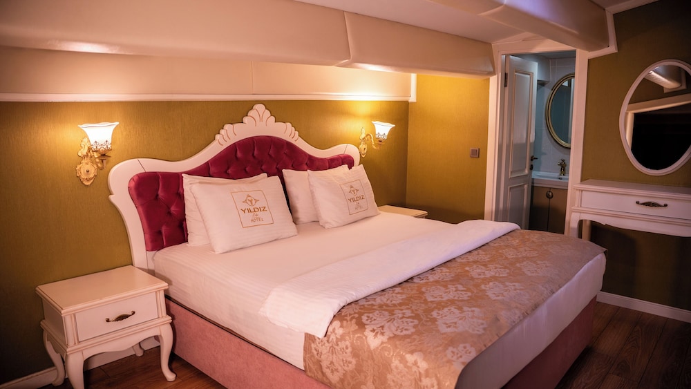 DELUXE, STUDIO, SUITE, SAUNA