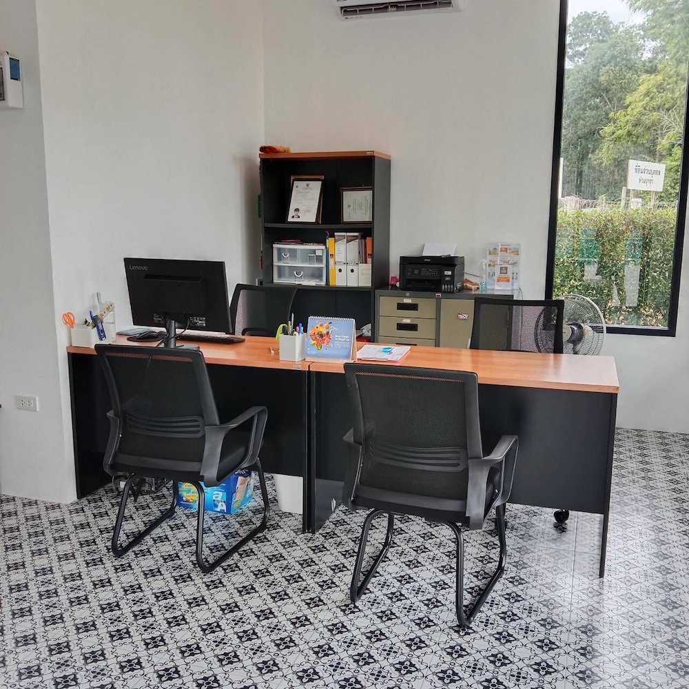 IP Plus Resort Chanthaburia - Halal Hotel 50/65