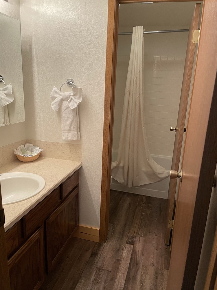 Timbers at Island Park Village Resort 26/59