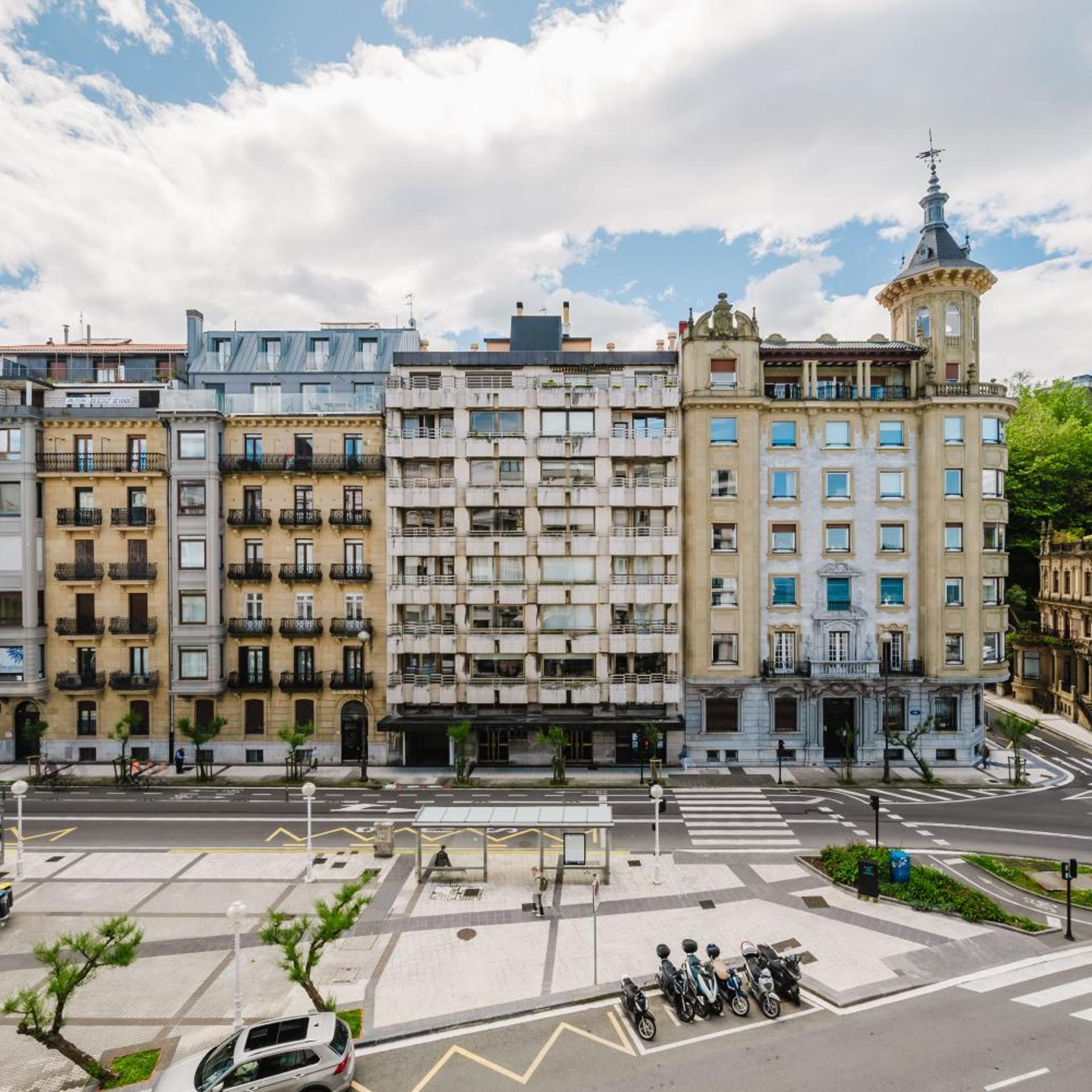 Hotel Niza 63/75