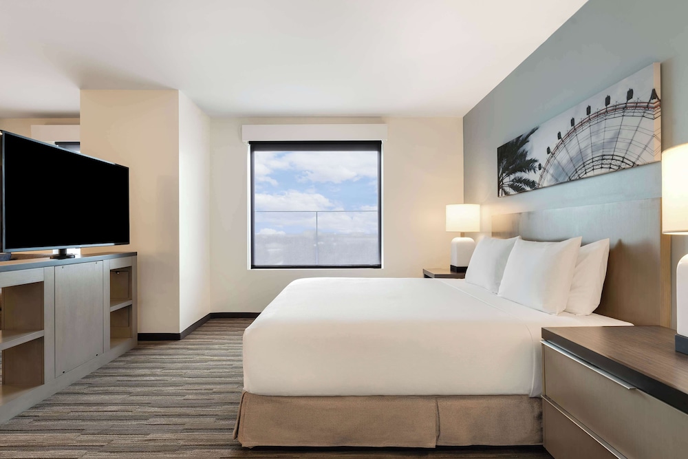Studio, Suite, King Bed, Sofa, Accessible