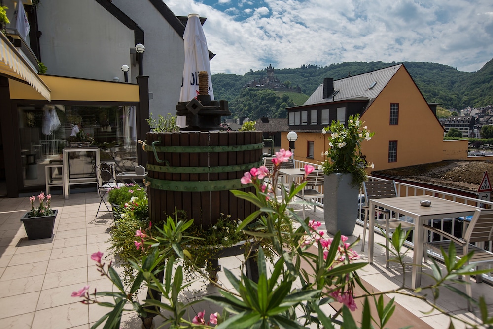 Hotel Traumblick 5/50