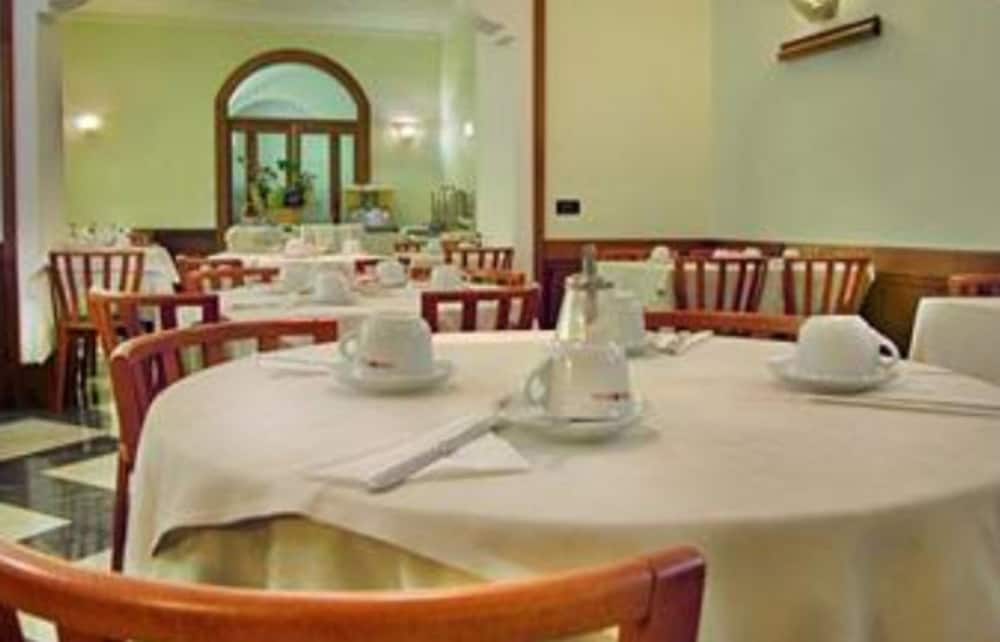 Grand Hotel Olympic 31/41