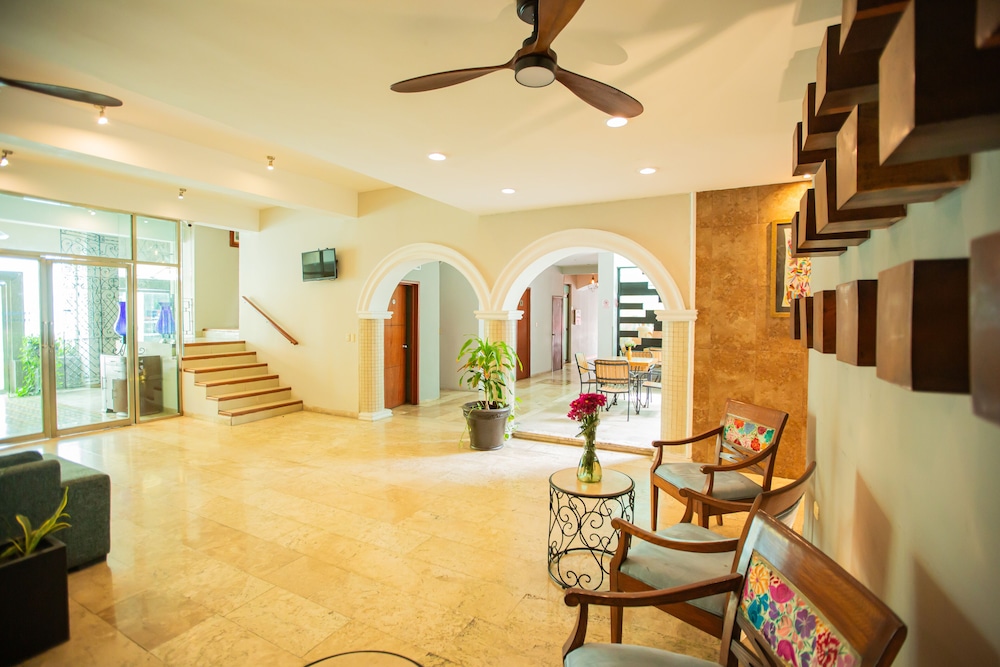 Nacional Hotel Merida 28/50
