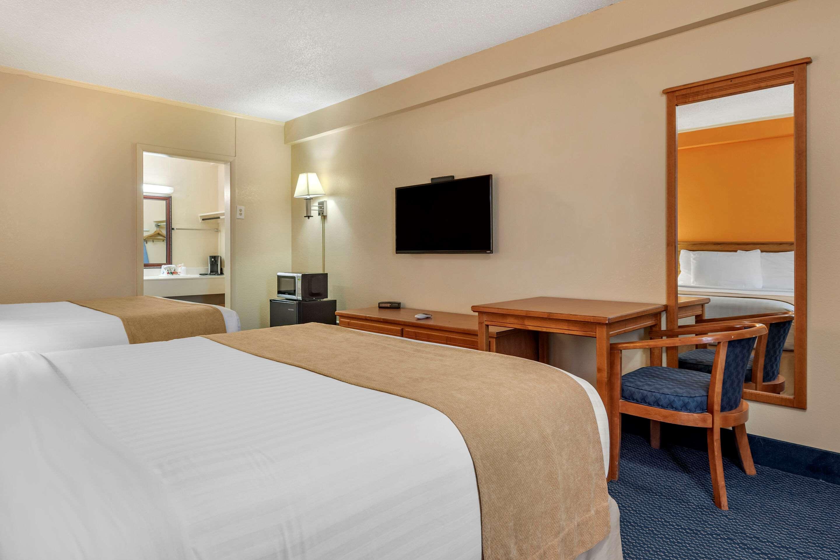ASAM Hotel 10/25