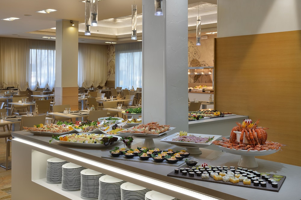 restaurant-cafeteria