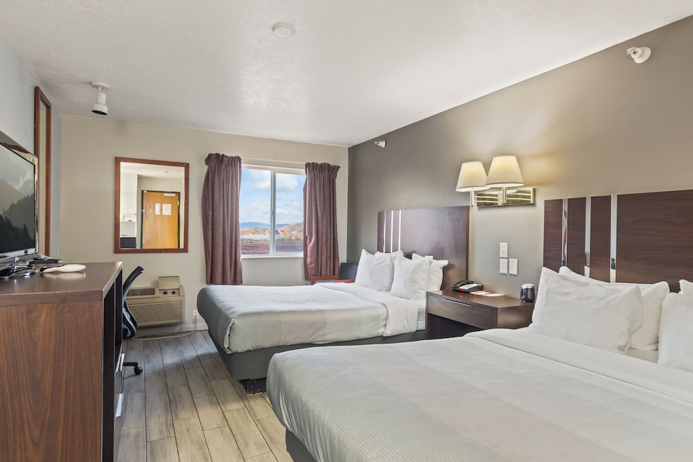 Standard, 2 Queen Beds