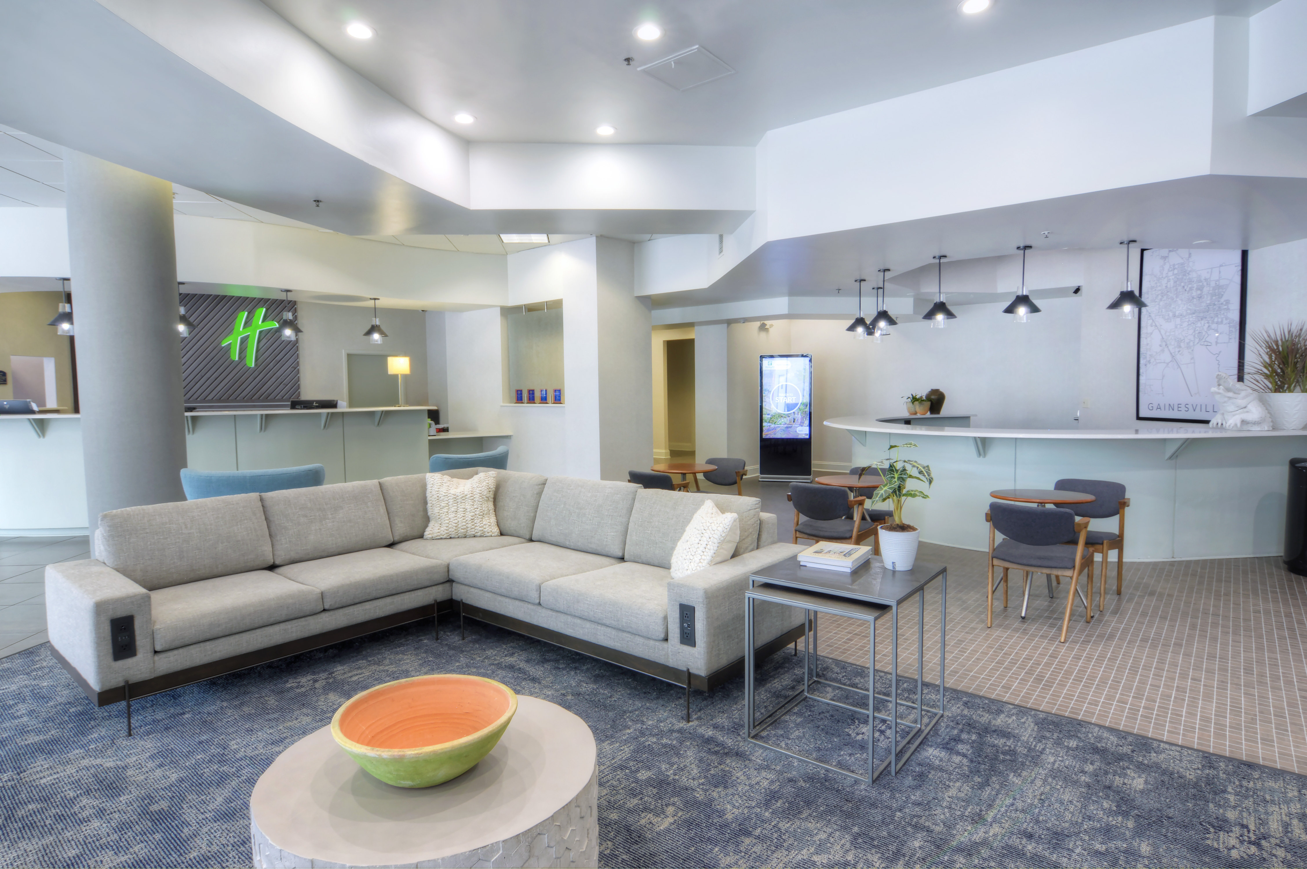 Holiday Inn Gainesville-University Ctr 33/65