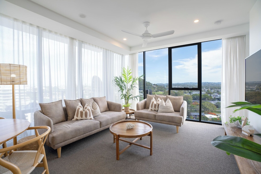 X Kirra Apartment 28/50