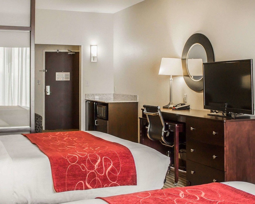 Comfort Suites Columbus East Broad 19/48