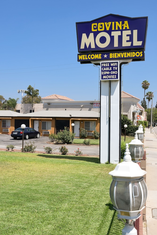 Covina Motel 25/37