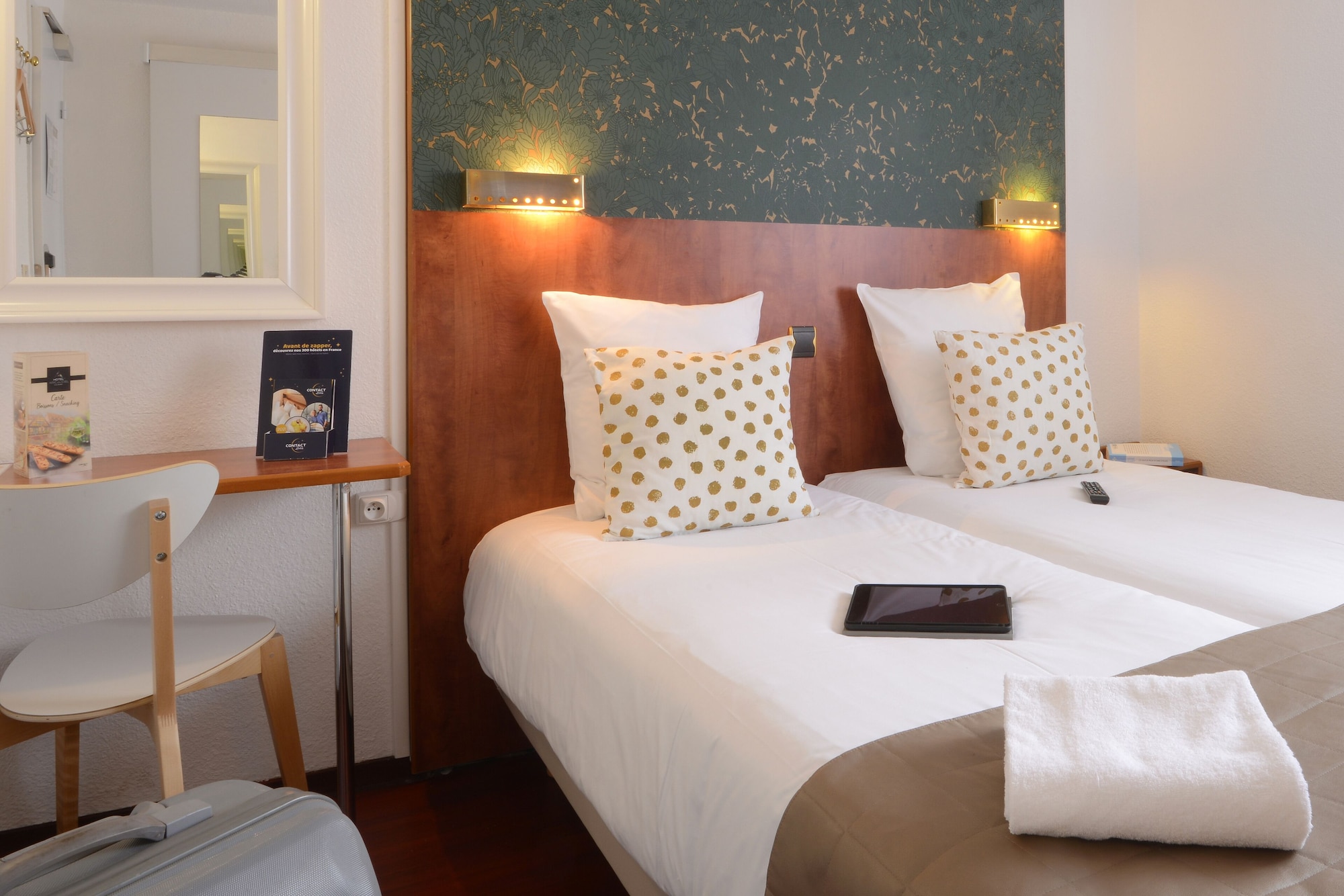 STANDARD, TWIN BEDS