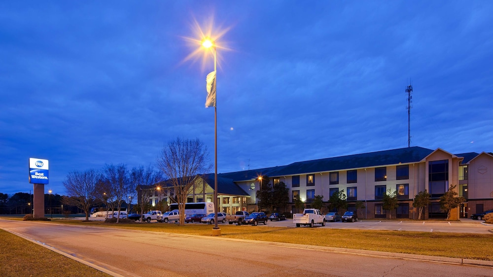 Inn At Coushatta 24/25