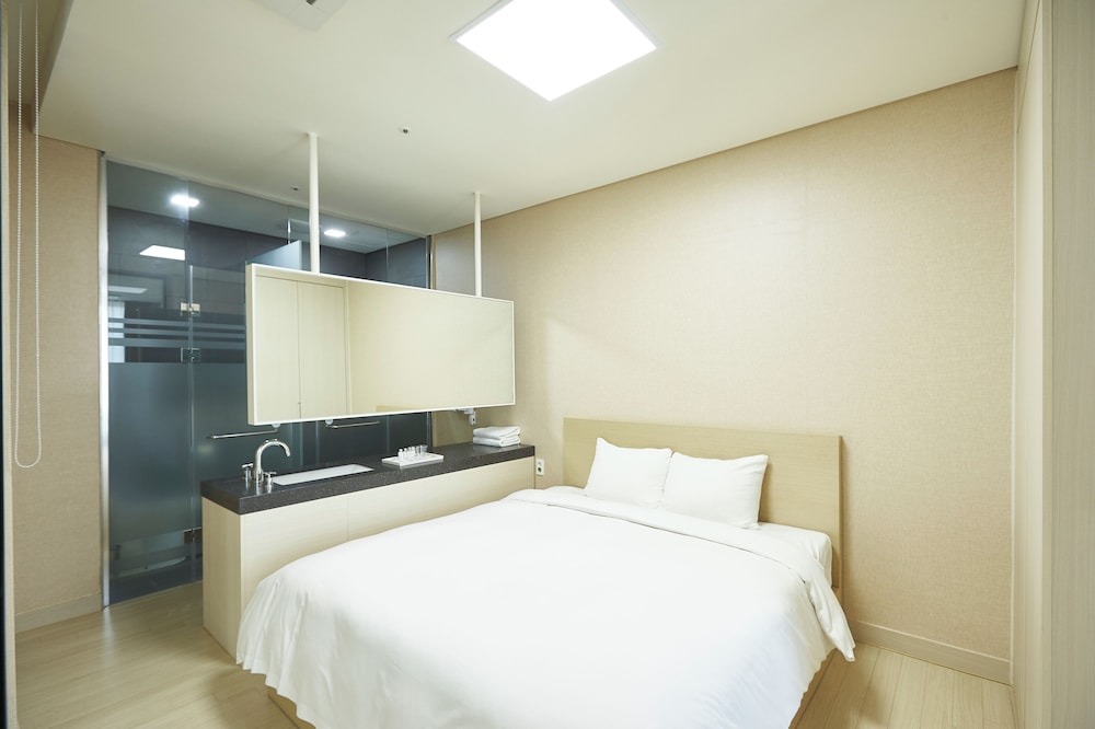 JUNIOR SUITE, TWIN BEDS