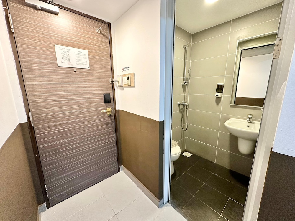 The Snooze Hotel Bugis 46/47