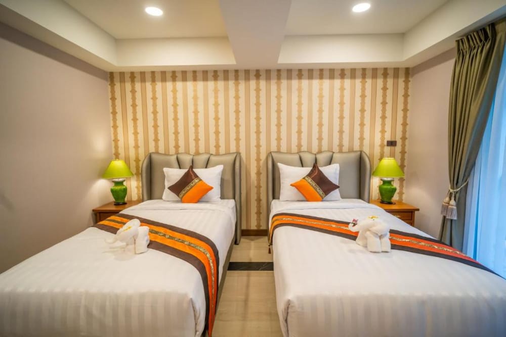 Siri Nakornpink Chiang Mai Hotel 24/75