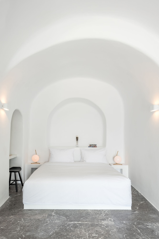 Chelidonia Luxury Suites - Adults Only 5/50