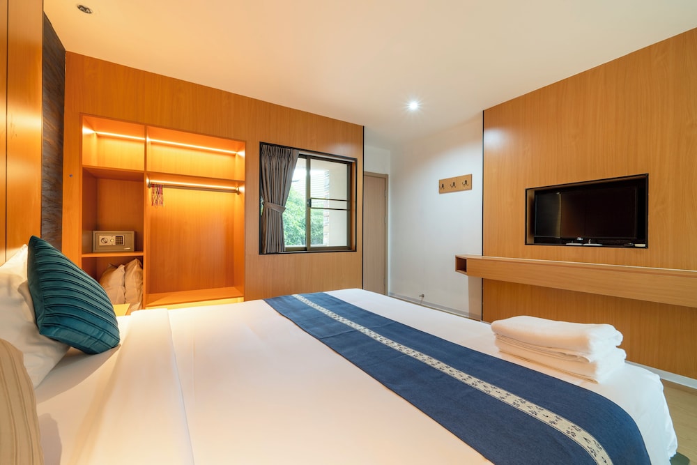 Selina Place 18/50