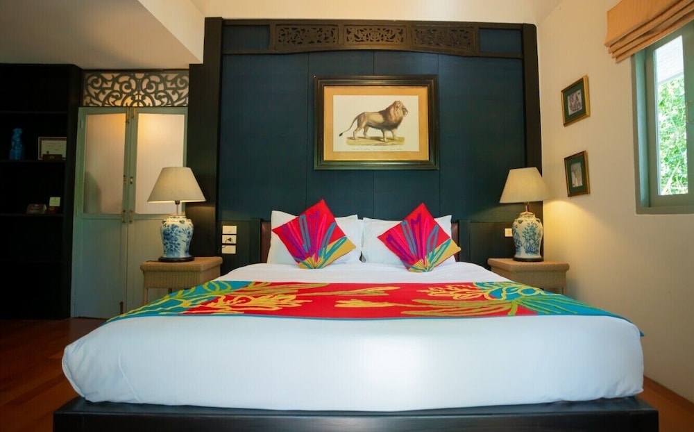 Zantiis Ndol Villas 32/66